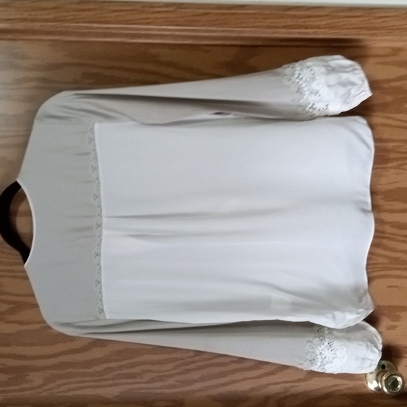 Elie Tahari, silk and lace, anniversary, vacation, party, career wear, o… - Picture 2 of 8